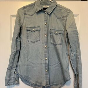 American Eagle Outfitters Button-Up Shirt